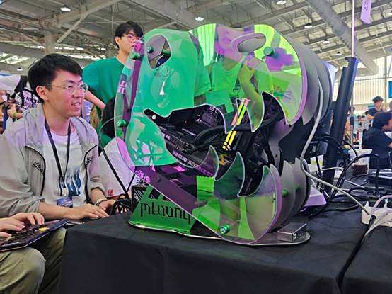 核聚变游戏嘉年华圆满落幕 映众电竞叛客显卡强势助阵(图5)