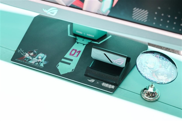 BW2025 ROG绝神 RO姬x初音未来版电竞显示器 双模新品闪耀登场(图6)