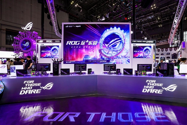 BW2025 ROG绝神 RO姬x初音未来版电竞显示器 双模新品闪耀登场