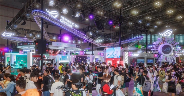 BW2025 ROG绝神 RO姬x初音未来版电竞显示器 双模新品闪耀登场(图12)