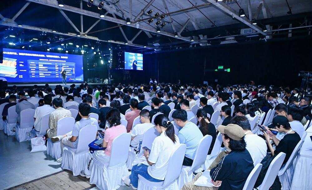 九游娱乐：昇腾AI开发者创享日广东站落地羊城创意产业园AI科创活动何以赋能园区产业？｜专访(图4)