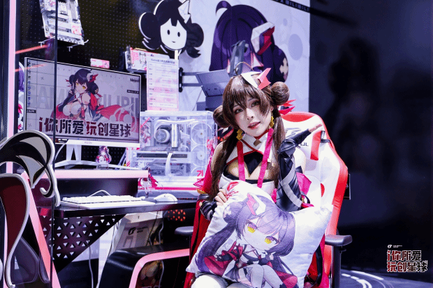 七彩虹多款新品闪耀BW2025现场 AI硬件引领新纪元(图2)