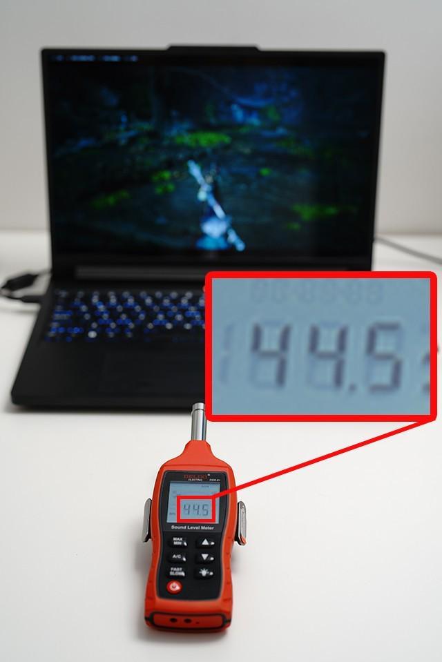 九游app：散热好、噪音低、性能强！AI高静游戏本联想拯救者Y9000P评测(图15)