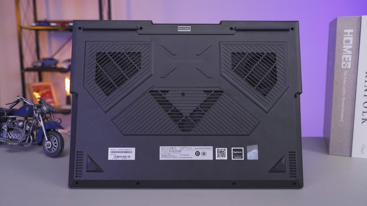 被“静”艳了！AI高静游戏本雷神ZERO 16 Pro深度评测(图32)