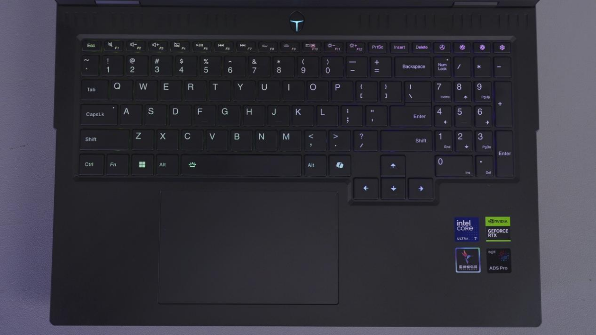 被“静”艳了！AI高静游戏本雷神ZERO 16 Pro深度评测(图36)