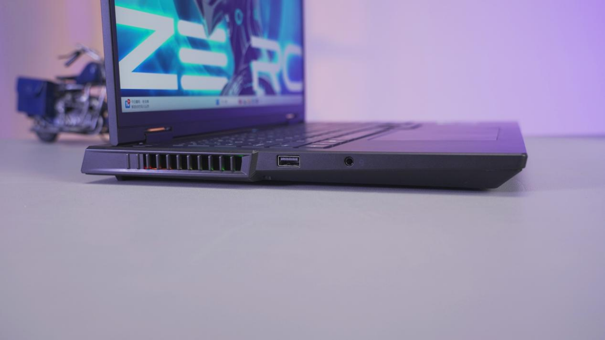 被“静”艳了！AI高静游戏本雷神ZERO 16 Pro深度评测(图39)