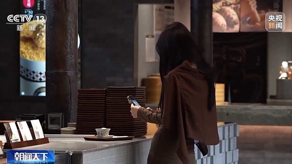 文创产品“生长”出消费新场景 AI赋能让“成都礼物”加速上新(图2)