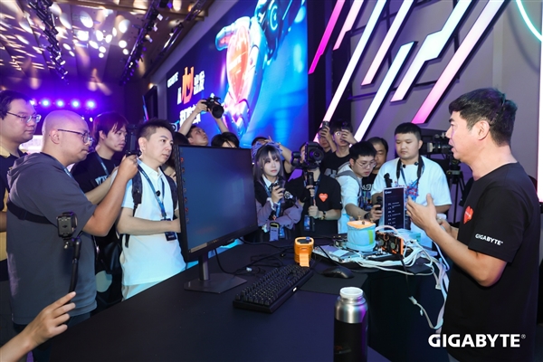 技嘉2025发布会：“从心出发 我们的主张”迈向AI新纪元(图3)