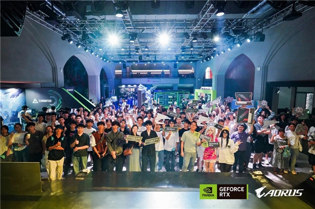 玩家齐赴技嘉AORUS DAY山城之约RTX 50“嘉”速营奏响电竞狂想曲