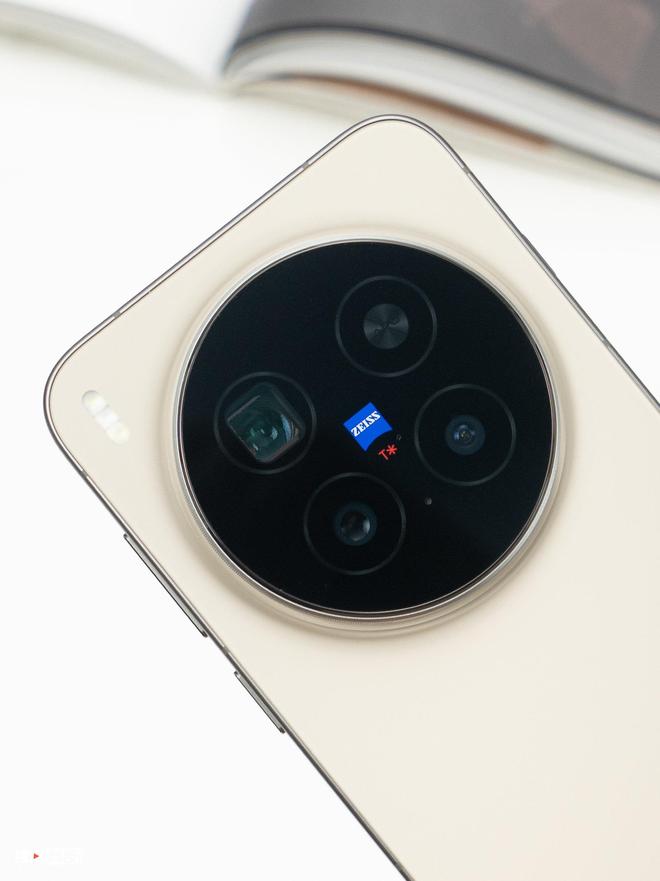 vivo X300 Pro评测：影像与性能的双重越级(图2)