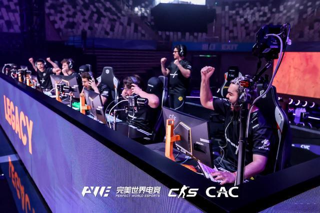 九游app：AGON爱攻高层采访：向上卷直到成为玩家信赖的伙伴