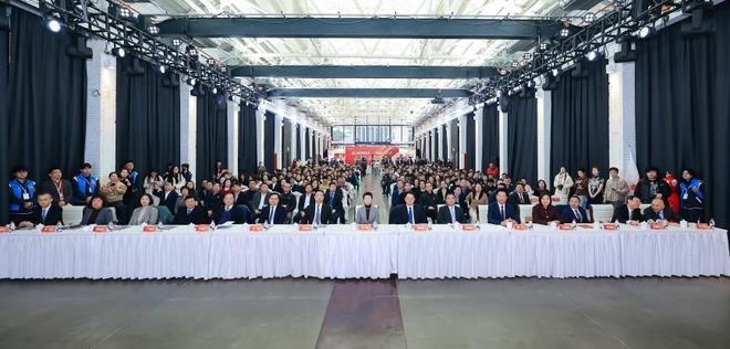 第十三届上海市“中华杯”教师职业技能竞赛暨首届“杉达杯”产教融合创新创意大赛颁奖大会举行