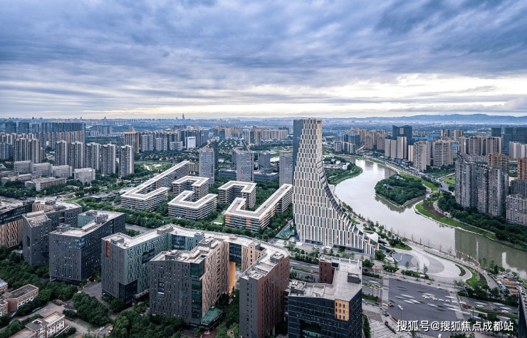 九游app：成都【高投启鸣双子星】售楼处认证电话发布丨新春看房预约开启实时房价、户型详情及专属优惠一览助您把握置业良机。(图2)