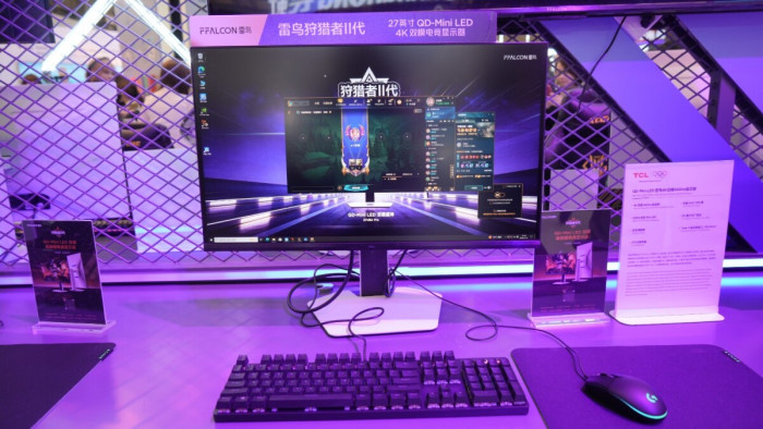 九游app：AWE 2026：雷鸟电竞显示器第四代液晶电视双品类线下首秀