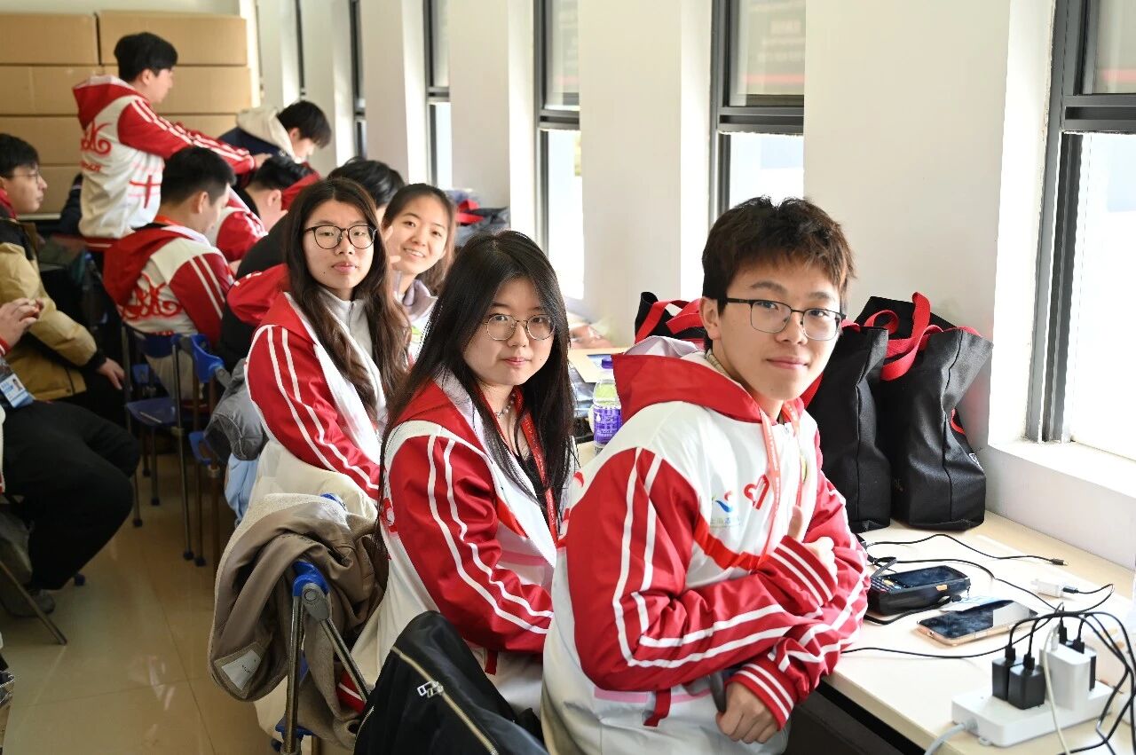 同济53名“小青凝”志愿者为2026 F1上海站保驾护航(图3)