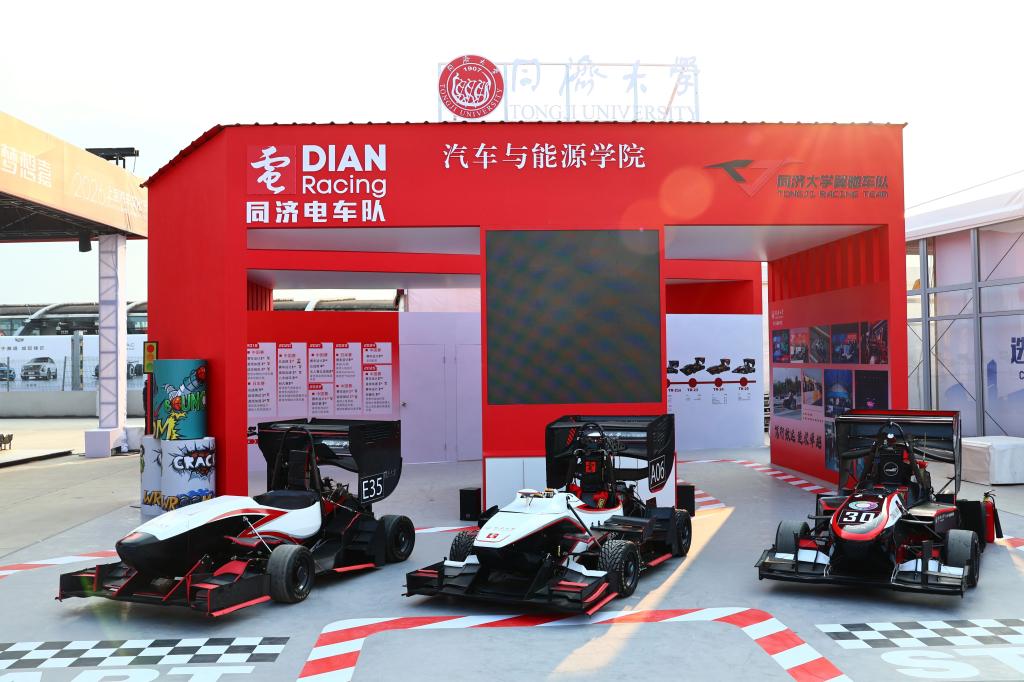 同济53名“小青凝”志愿者为2026 F1上海站保驾护航(图6)