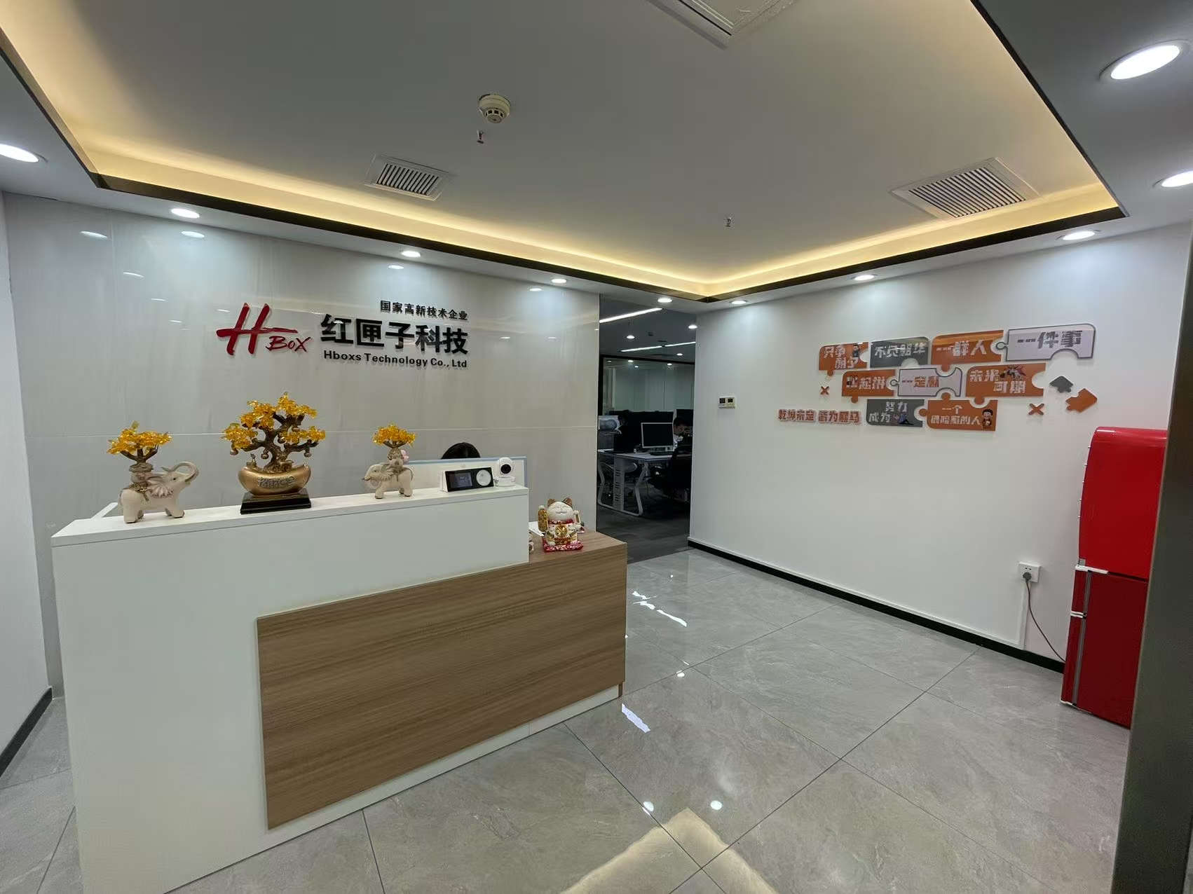 九游娱乐：解惑游戏开发服务的价格分析游戏开发服务哪家强的性价比(图2)